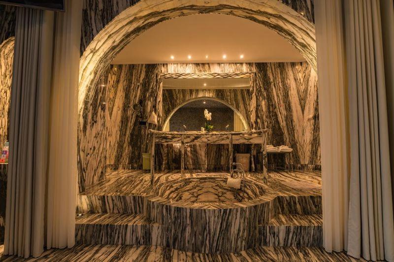 Agalia Luxury Suites Koumpara Zewnętrze zdjęcie